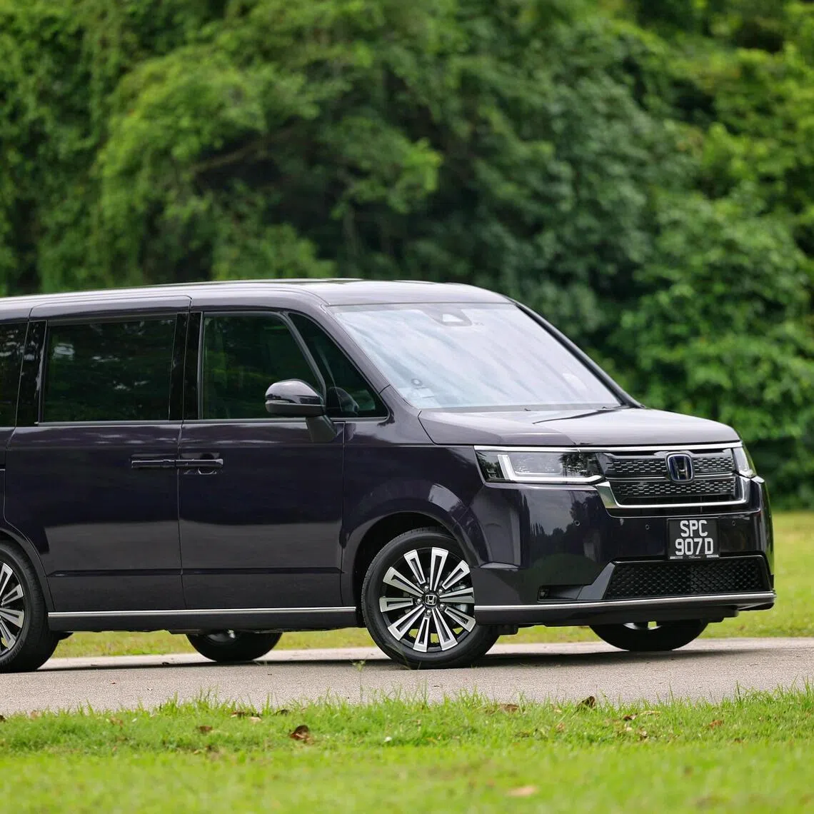 Outdoor shoot for the Honda STEP WGN Spada e:HEV on Nov 12, 2025.