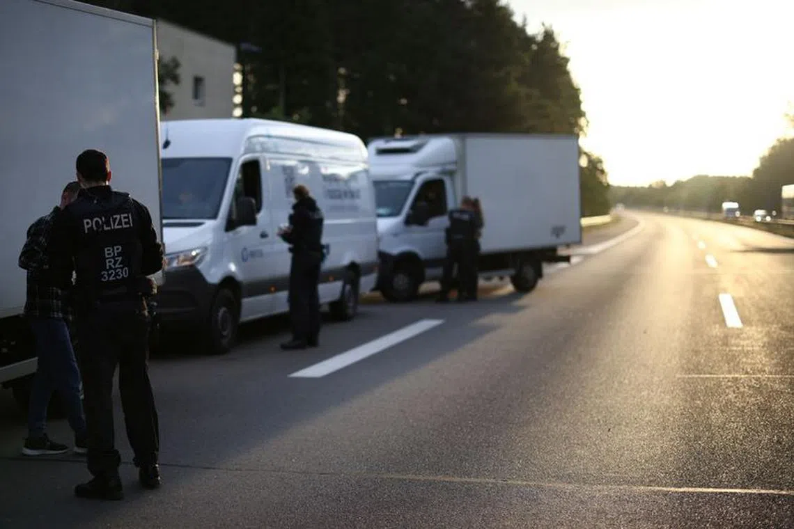 Police patrol at a highway near the German-Polish border to prevent illegal migration near Bademeusel, Germany September 20, 2023. REUTERS/Lisi Niesner