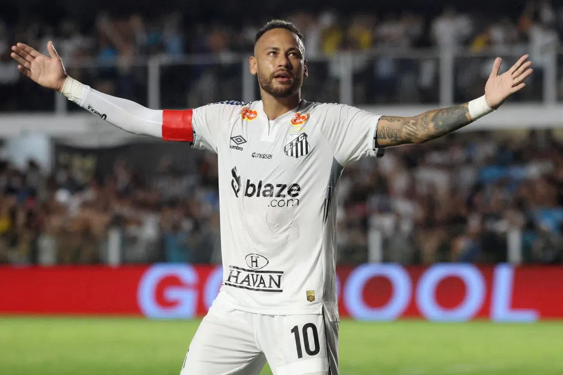 Soccer Football - Paulista Championship - Santos v Agua Santa - Estadio Urbano Caldeira, Santos, Brazil - February 16, 2025 Santos's Neymar celebrates scoring their first goal REUTERS/Thiago Bernardes