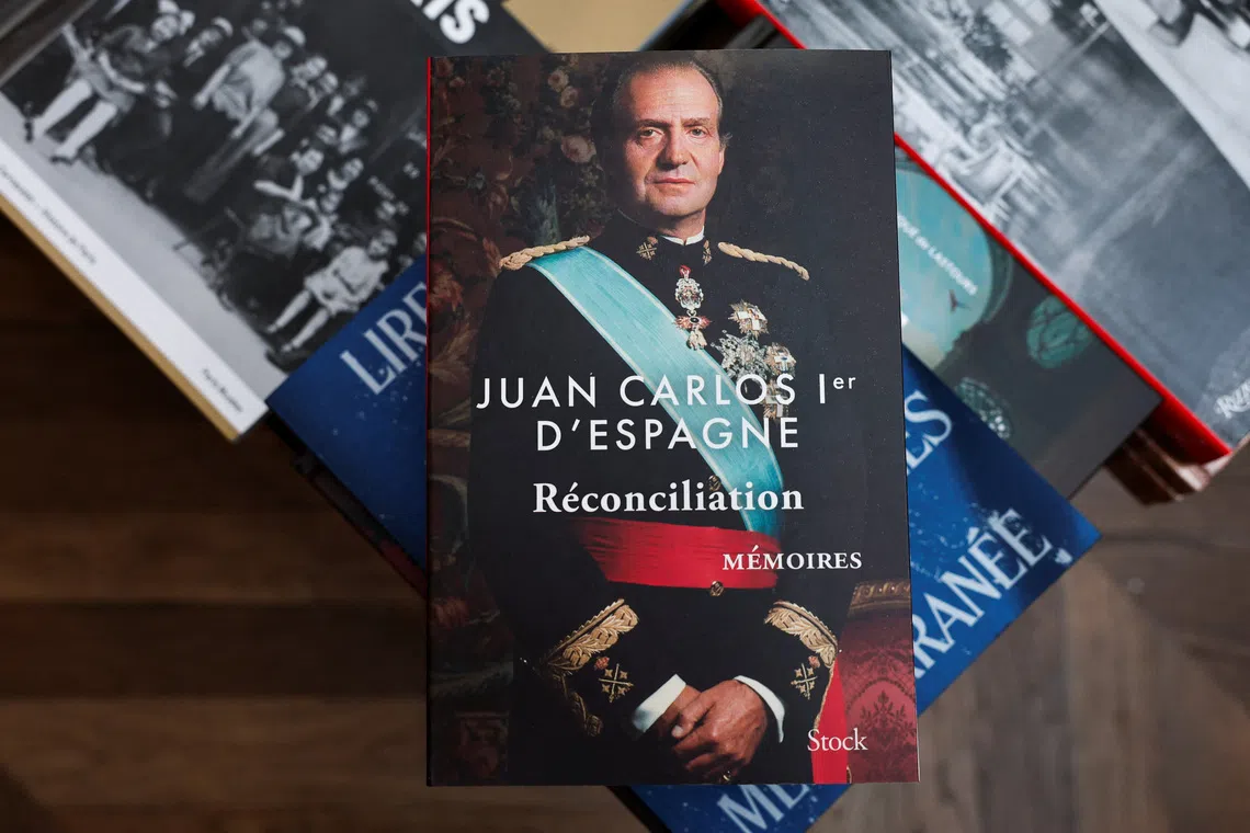 Copies of the book \"Reconciliation\" written by former King Juan Carlos I of Spain, inside the Galignani bookstore in Paris, France, November 5, 2025. REUTERS/Benoit Tessier