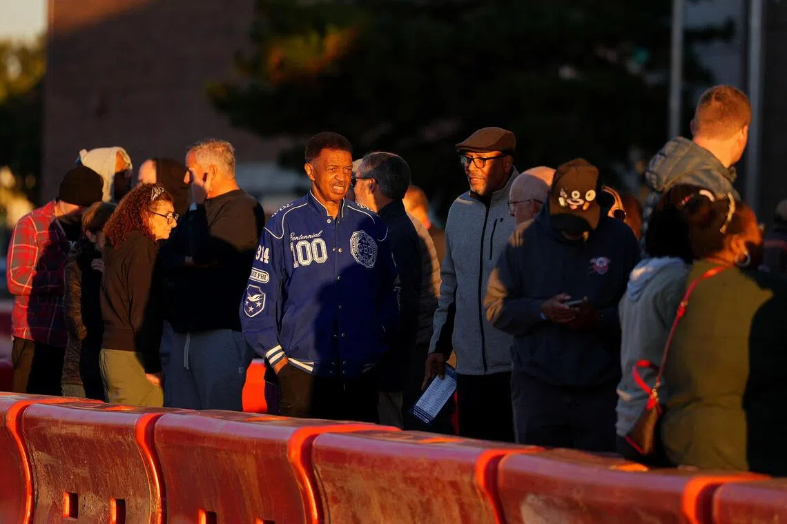 Voters standing in line at the Franklin County Board of Elections in Columbus, Ohio, on Oct 6.