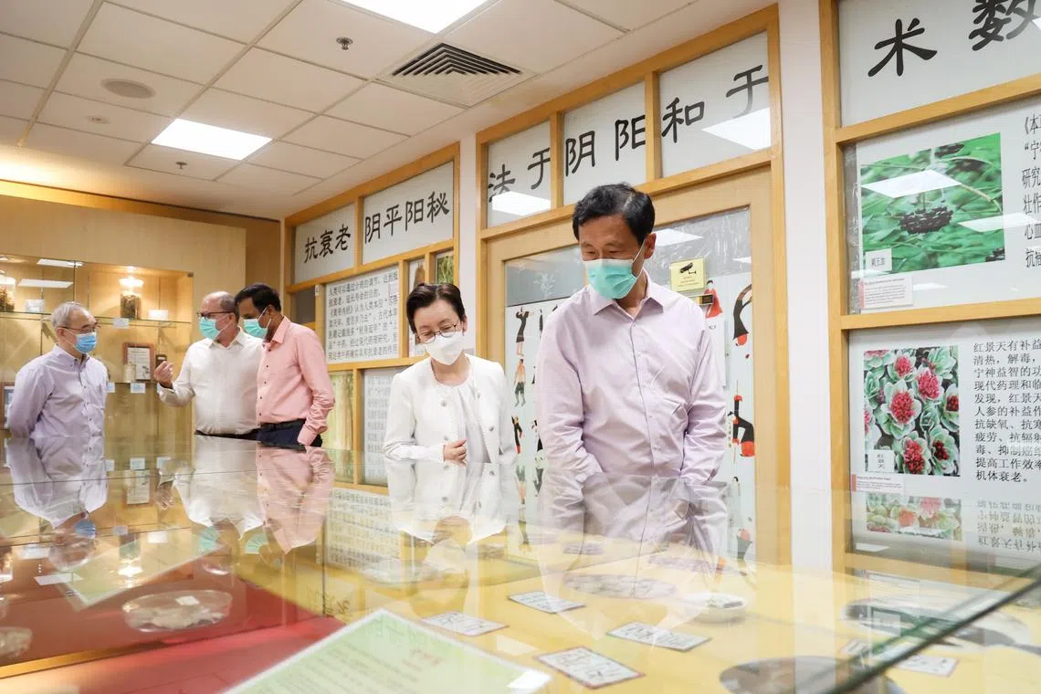 Health Minister Ong Ye Kung touring the NTU Chinese Medicine Clinic on Nov 15.