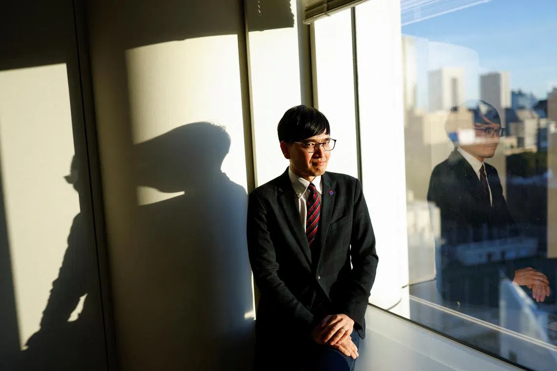 Toshiya Imura’s fans say his ability to drill into financial statements separates him from other investors.