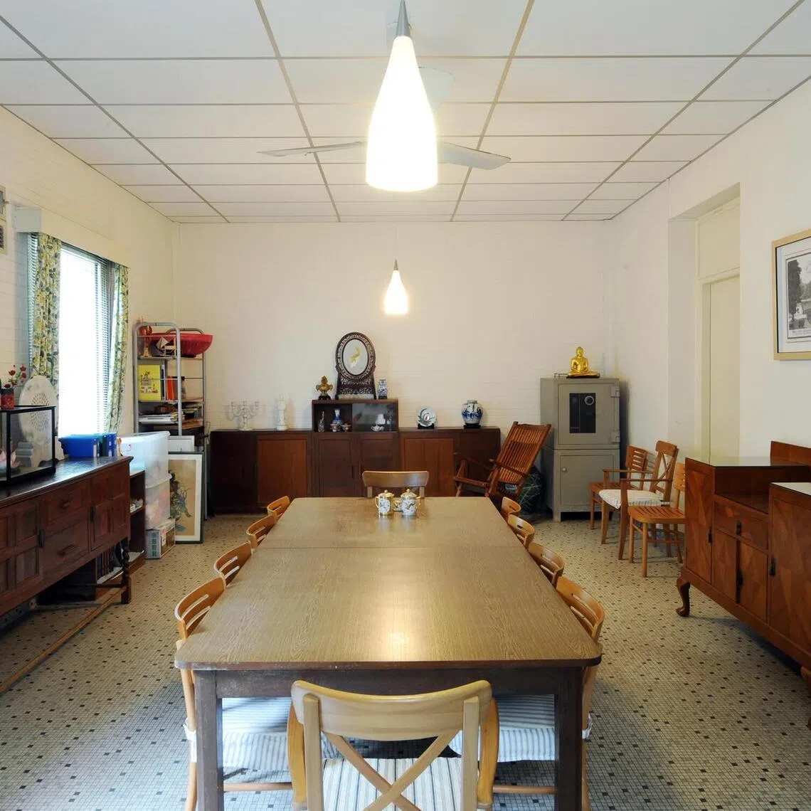 The basement dining room at 38 Oxley Road, photographed in October 2011. This was where the founding members of the People's Action Party (PAP) discussed setting up a new party.  Founding members included Lee Kuan Yew, Ismail Rahim, K.M. Byrne, S. Rajaratnam, Devan Nair, Toh Chin Chye, Goh Keng Swee and Samad Ismail.