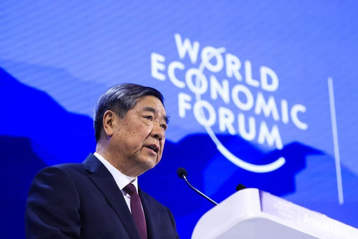 China Vice-Premier He Lifeng meets top executives in Davos