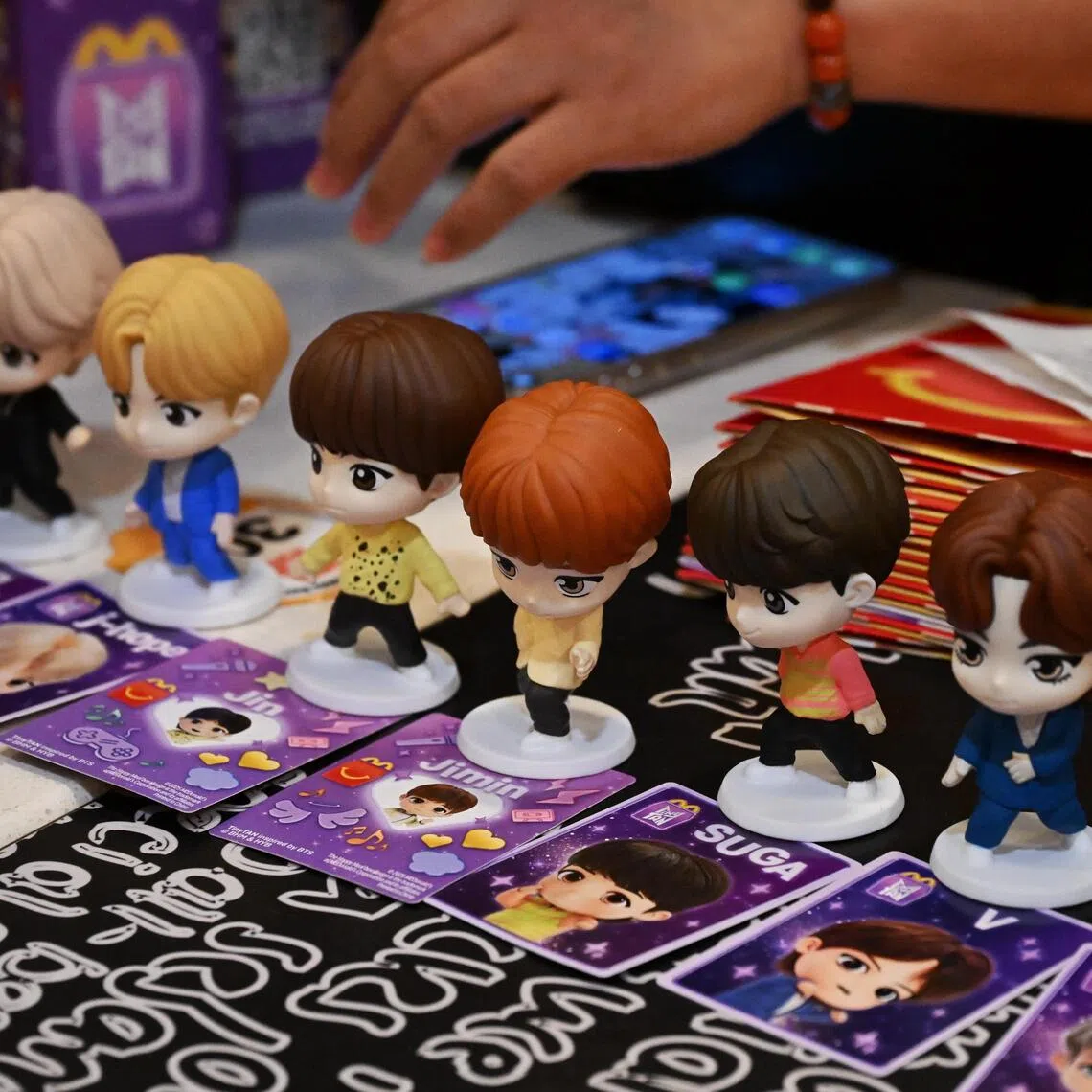 A total of 14 TinyTan toys across two sets, which also came with matching character cards, were available.