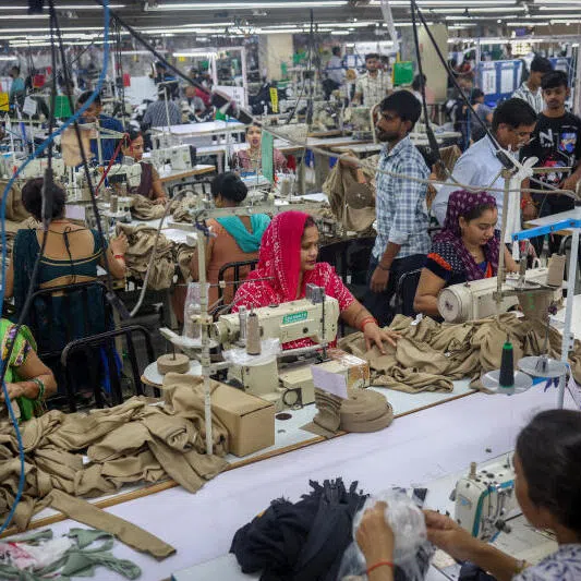 India is attempting a major overhaul of its labour laws that have held back expansion of businesses such as garment manufacturing. 