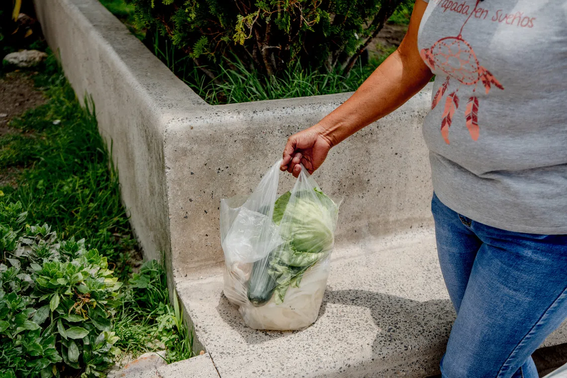 The outbreak has been linked to iceberg lettuce served at Taco Bell restaurants and sourced from privately held Taylor Farms operations in Mexico.