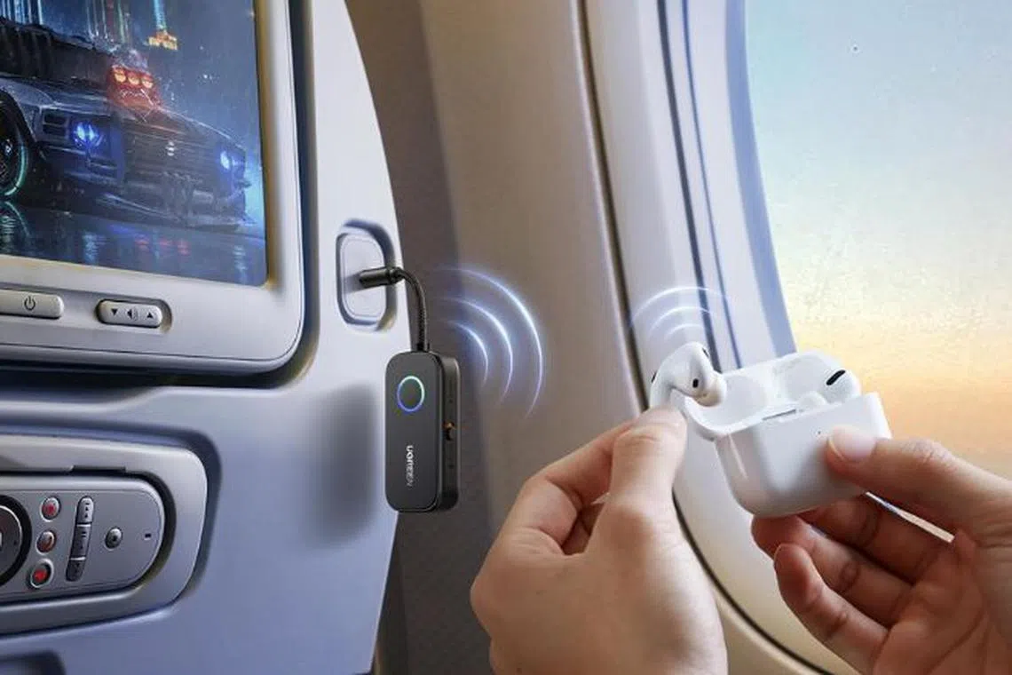 Ugreen Airplane Bluetooth 5.2 Transmitter Adapter