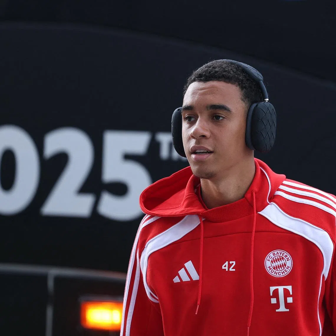 Soccer Football - FIFA Club World Cup - Quarter Final - Paris St Germain v Bayern Munich - Mercedes-Benz Stadium, Atlanta, Georgia, U.S. - July 5, 2025 Bayern Munich's Jamal Musiala arrives at the stadium before the match REUTERS/Amanda Perobelli