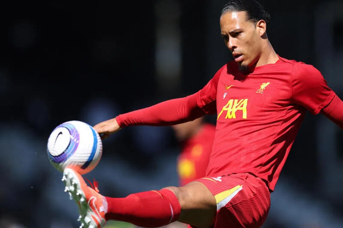 Soccer Football - Premier League - Fulham v Liverpool - Craven Cottage, London, Britain - April 6, 2025 Liverpool's Virgil van Dijk during the warm up before the match Action Images via Reuters/John Sibley EDITORIAL USE ONLY. NO USE WITH UNAUTHORIZED AUDIO, VIDEO, DATA, FIXTURE LISTS, CLUB/LEAGUE LOGOS OR 'LIVE' SERVICES. ONLINE IN-MATCH USE LIMITED TO 120 IMAGES, NO VIDEO EMULATION. NO USE IN BETTING, GAMES OR SINGLE CLUB/LEAGUE/PLAYER PUBLICATIONS. PLEASE CONTACT YOUR ACCOUNT REPRESENTATIVE FOR FURTHER DETAILS..