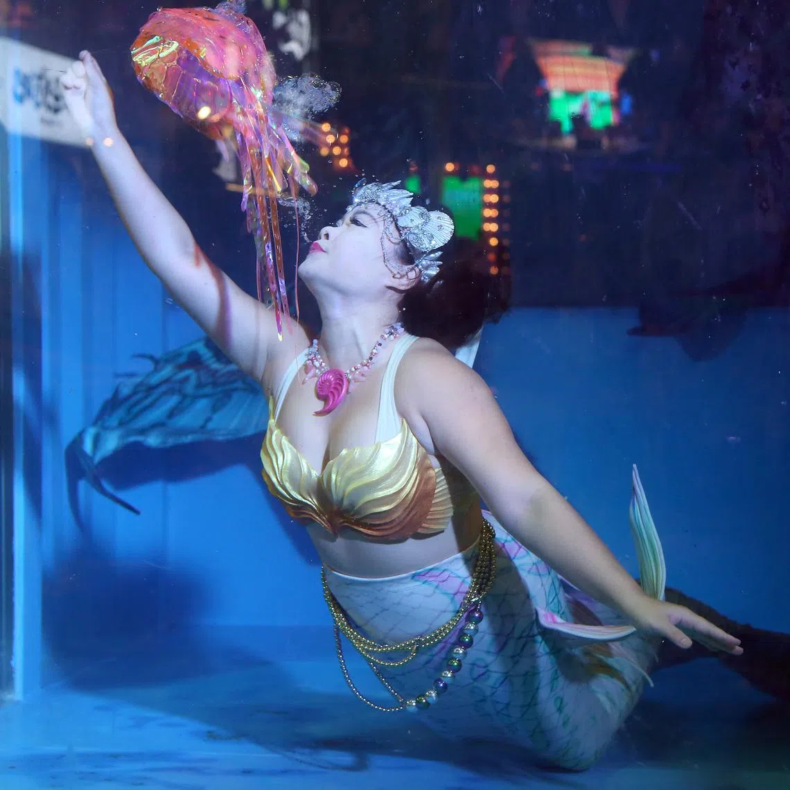 Cosford Container Park makes a splash with live weekend shows. 