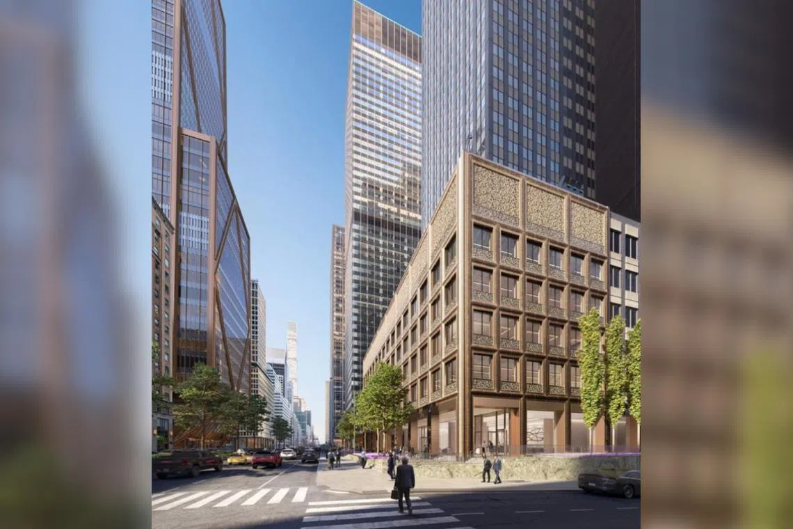 In a deal that helped put Japanese buyers back on the map, Mori Trust bought a 49.9 per cent stake in 245 Park Avenue, for about 100 billion yen. 