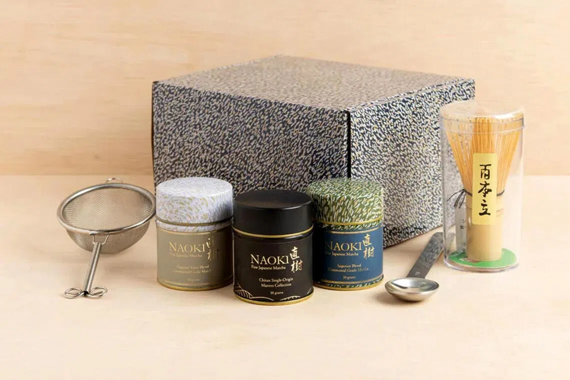 A caixa de presente matcha de Naoki contém três tipos de matcha.