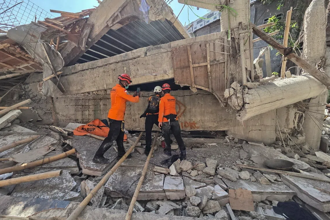Rescuers said the search for survivors is continuing on Oct 3.