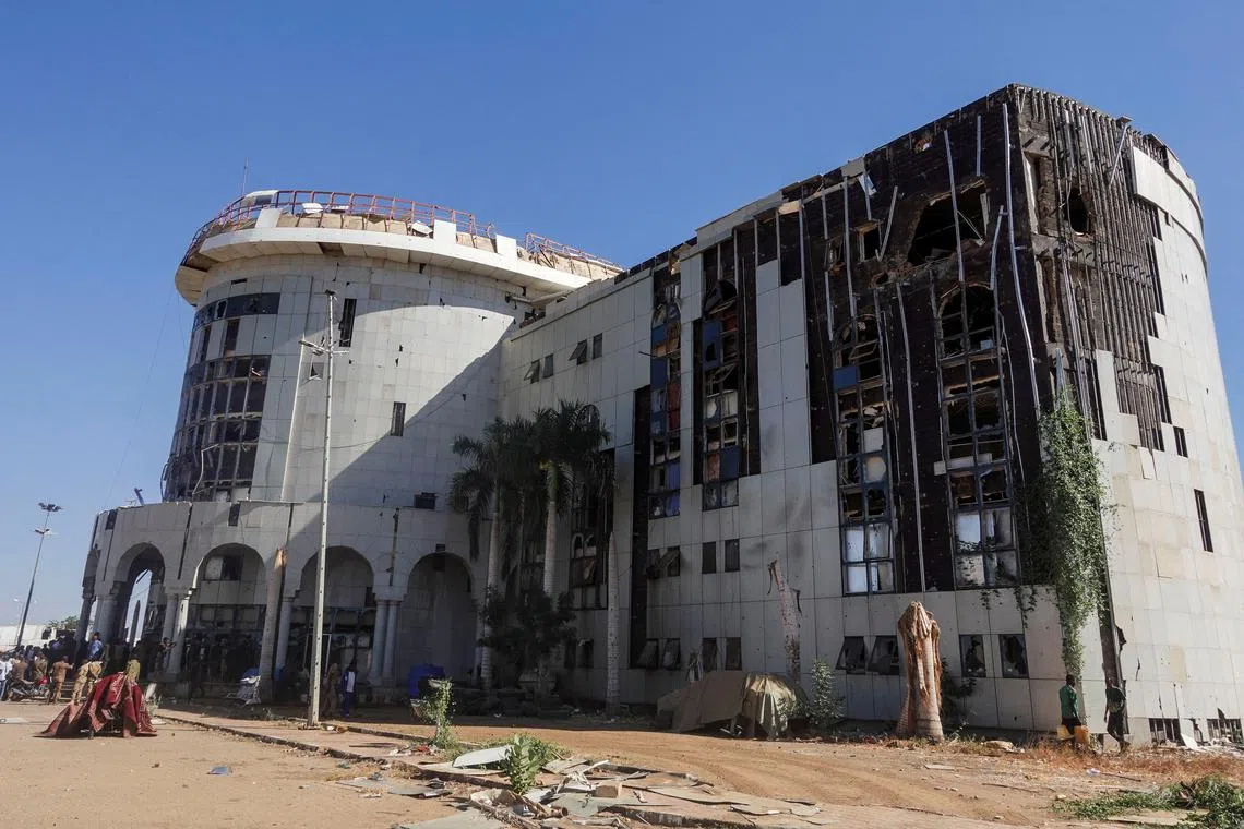FILE PHOTO: The Sudanese Army General Command building bears traces of artillery shelling in Khartoum, Sudan, January 26, 2025. REUTERS/El Tayeb Siddig/File Photo