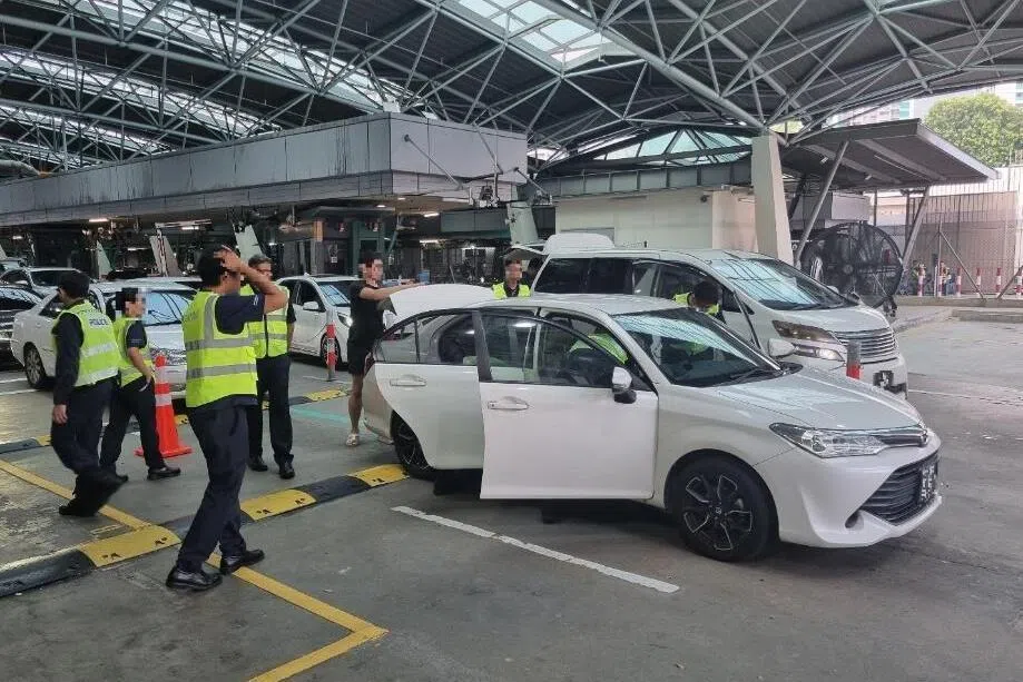 4 foreigners caught moving cash exceeding $20k into S’pore; 43 nabbed for tax, duties evasion at checkpoints