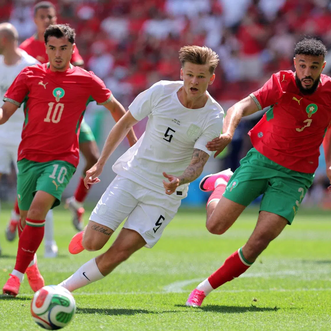 Soccer Football - International Friendly - Morocco v Norway - Sports Illustrated Stadium, Harrison, New Jersey, U.S. - June 7, 2026 Norway's David Moller Wolfe in action with Morocco's Noussair Mazraoui IMAGN IMAGES via Reuters/Brad Penner