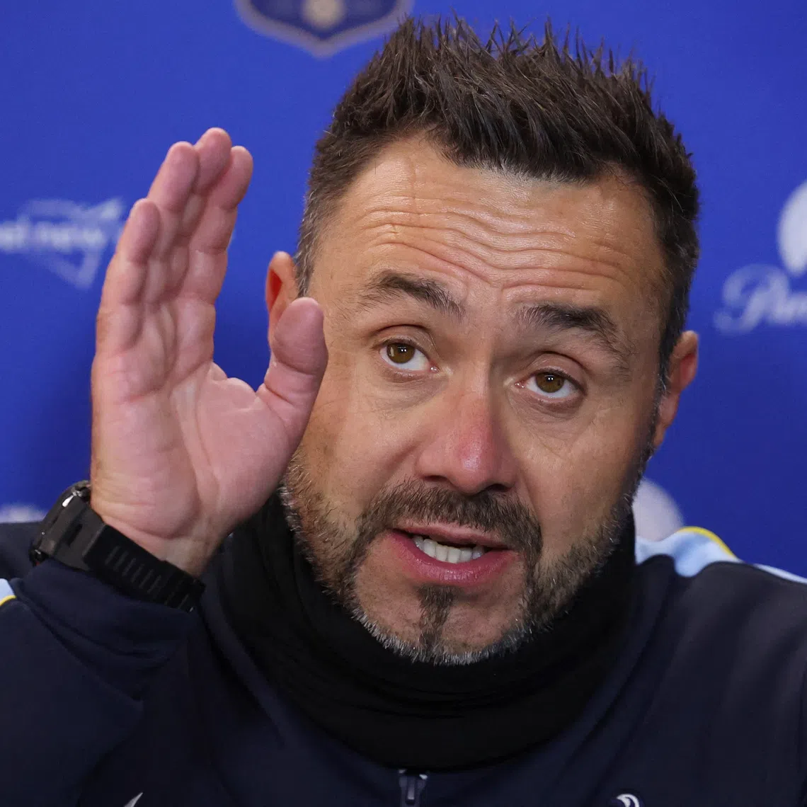 Soccer Football - Pre Season Friendly - Sydney Super Cup - Chelsea v Tottenham Hotspur - Accor Stadium, Sydney, Australia - August 1, 2026 Tottenham Hotspur manager Roberto De Zerbi during the press conference after the match REUTERS/Hollie Adams