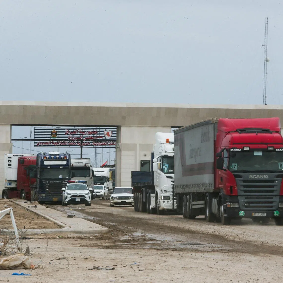 Vehicles drive at the Shalamcha border crossing between Iraq and Iran, in Basra, Iraq, March 24, 2026. REUTERS/Essam al-Sudani/File Photo