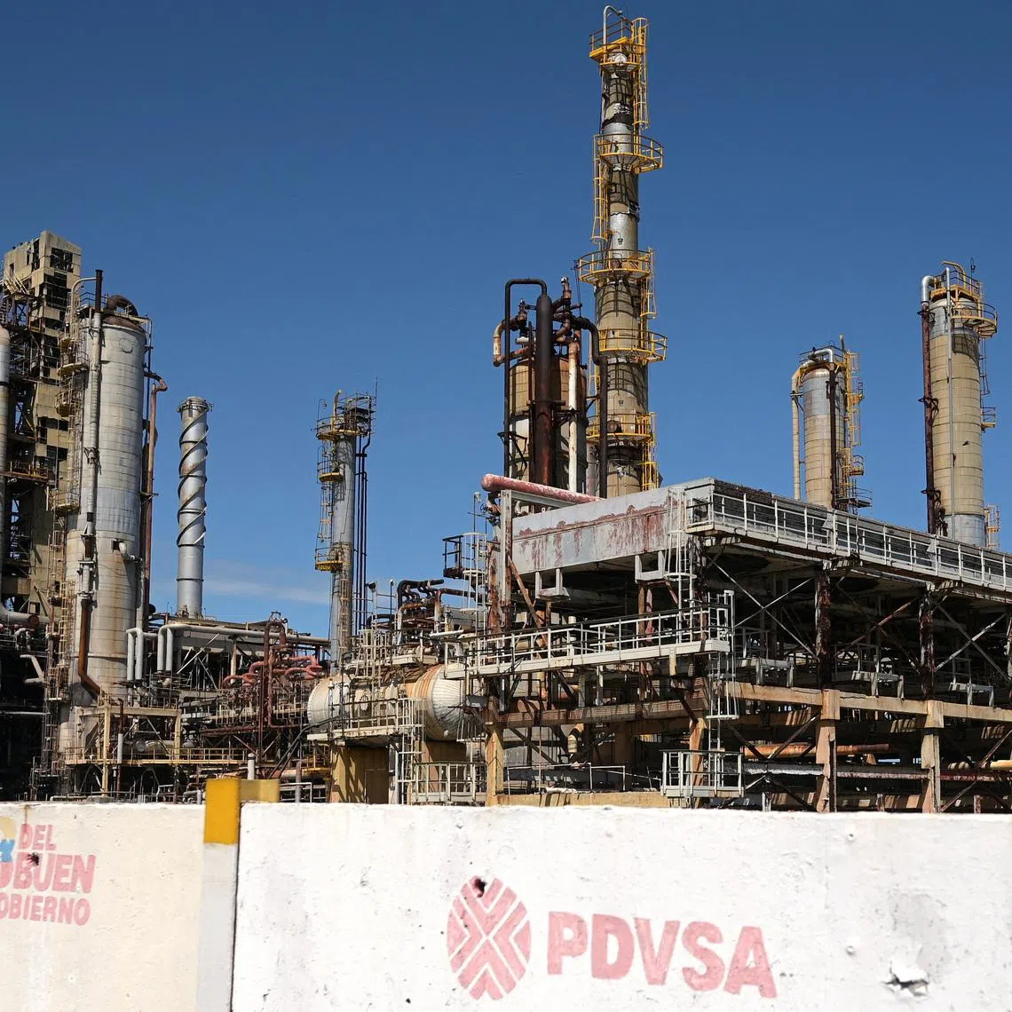 Installations at the El Palito refinery of Venezuelan state oil company PDVSA, after the National Assembly approved a major reform of the country's main oil law, in Puerto Cabello, Venezuela, January 22, 2026. REUTERS/Gaby Oraa