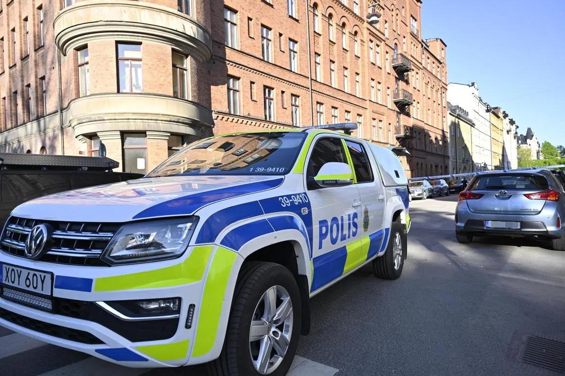 epa11348166 Police cordon off an area in Storgatan Street, where a police patrol heard gunfire overnight, in Stockhholm, Sweden 17 May 2024. The Israeli embassy is located within the area cordoned off by police. Stockholm police said 17 May not to comment any connection between the police operation and the Israeli embassy in the capital city.  EPA-EFE/HENRIK MONTGOMERY SWEDEN OUT