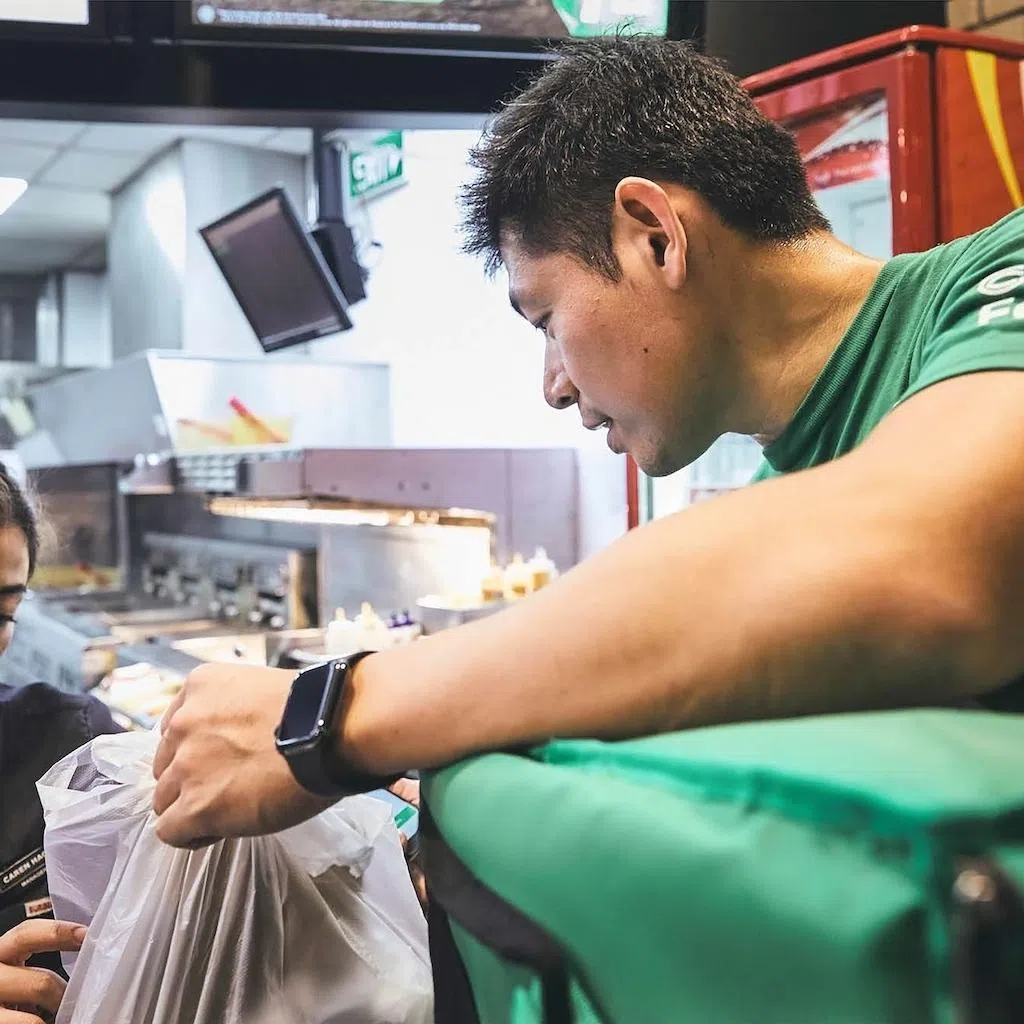 Grab CEO Anthony Tan goes on the ground to deliver food so that he can understand the struggles of food delivery riders and drivers registered with the super app. 