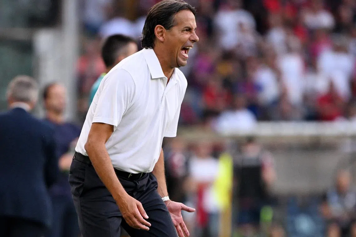 Soccer Football - Serie A - Genoa v Inter Milan - Stadio Comunale Luigi Ferraris, Genoa, Italy - August 17, 2024 Inter Milan coach Simone Inzaghi reacts during the match REUTERS/Alberto Lingria