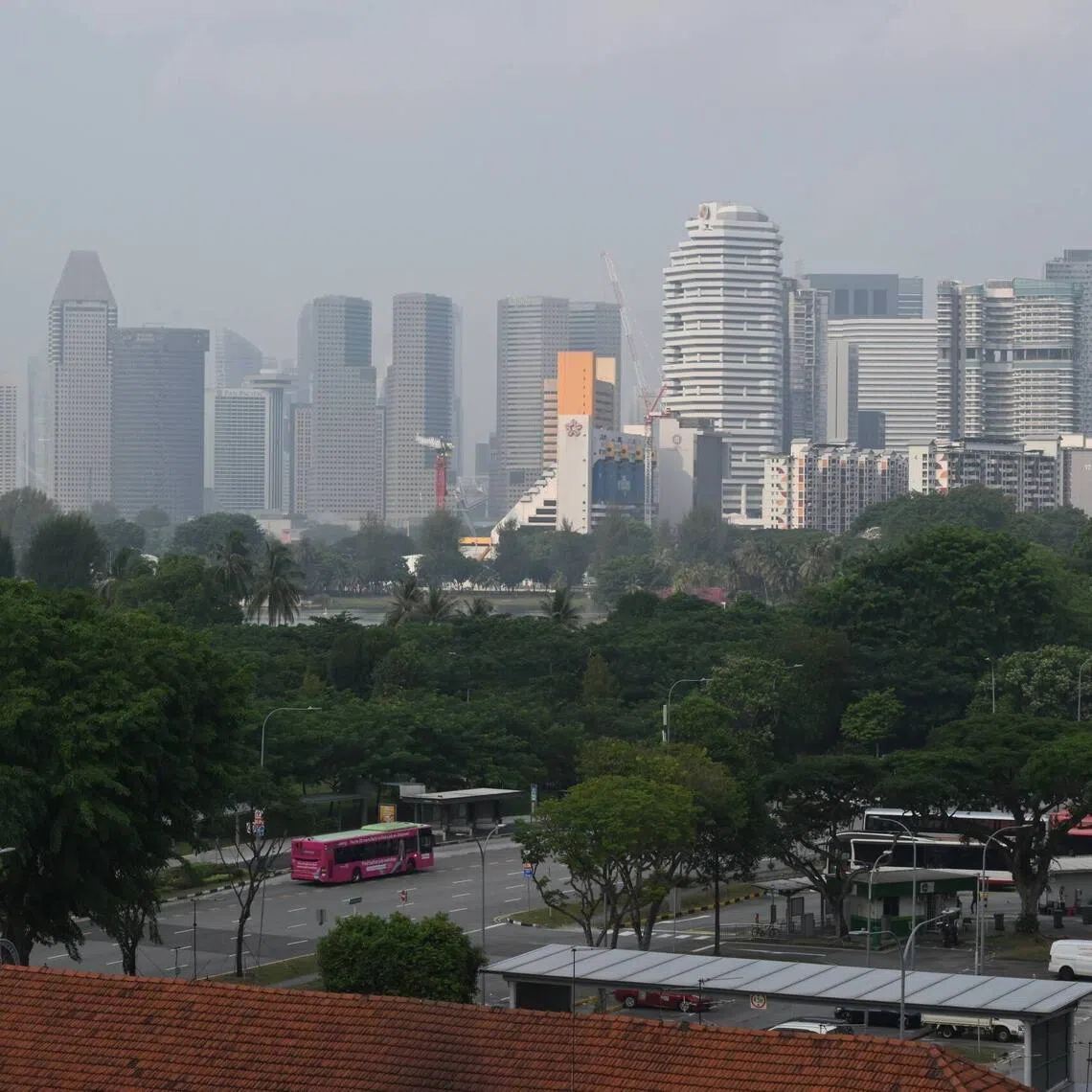 The 24-hour Pollutant Standards Index for the central region dipped to 98 at 9pm on Sept 5.