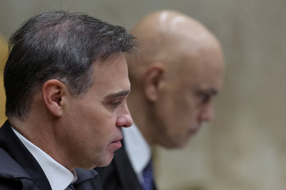 FILE PHOTO: Brazil's Supreme Court Justice Andre Mendonca and Brazil's Supreme Court Justice Alexandre de Moraes during a session of the Supreme Court in Brasilia, Brazil September 2, 2026. REUTERS/Adriano Machado/File Photo
