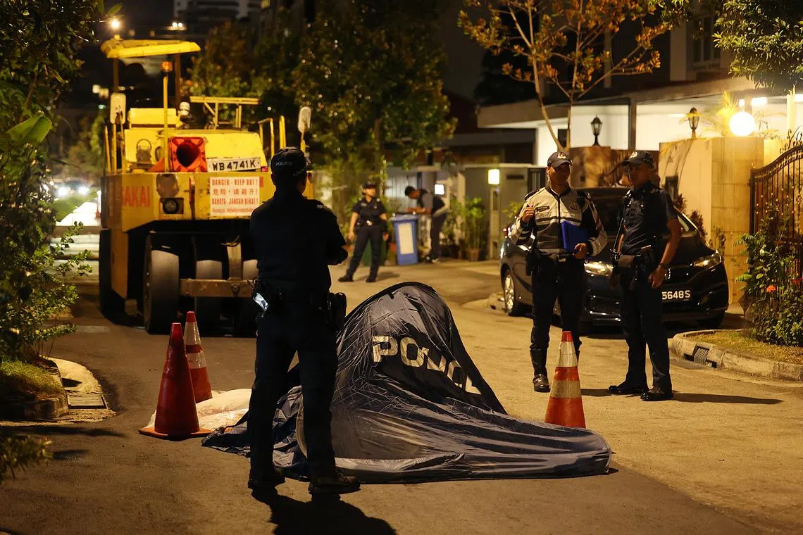 The work-related accident involved a road roller and a traffic controller.