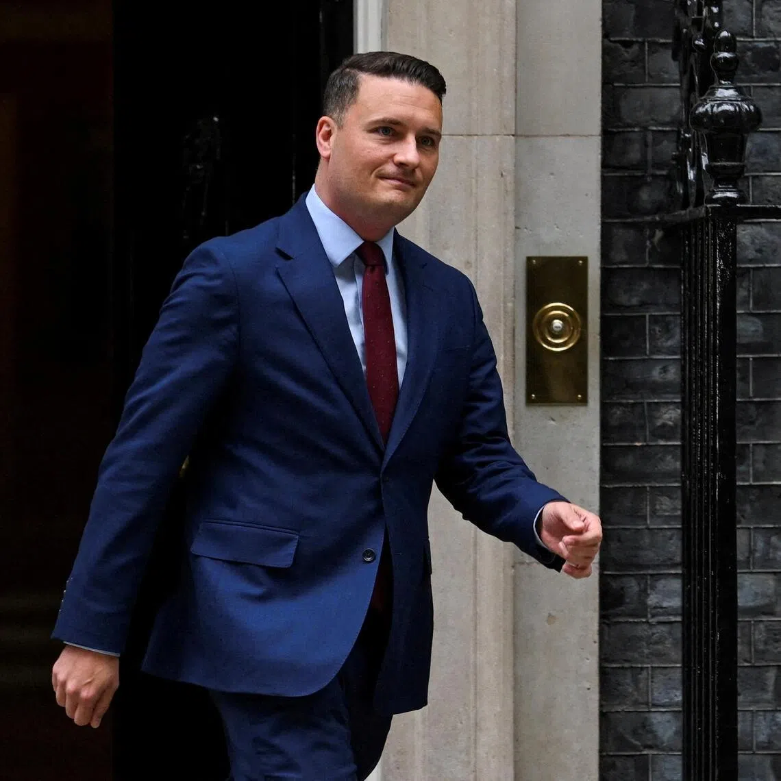 British Health Secretary Wes Streeting (above) said he had lost confidence in Prime Minister Keir Starmer’s leadership.