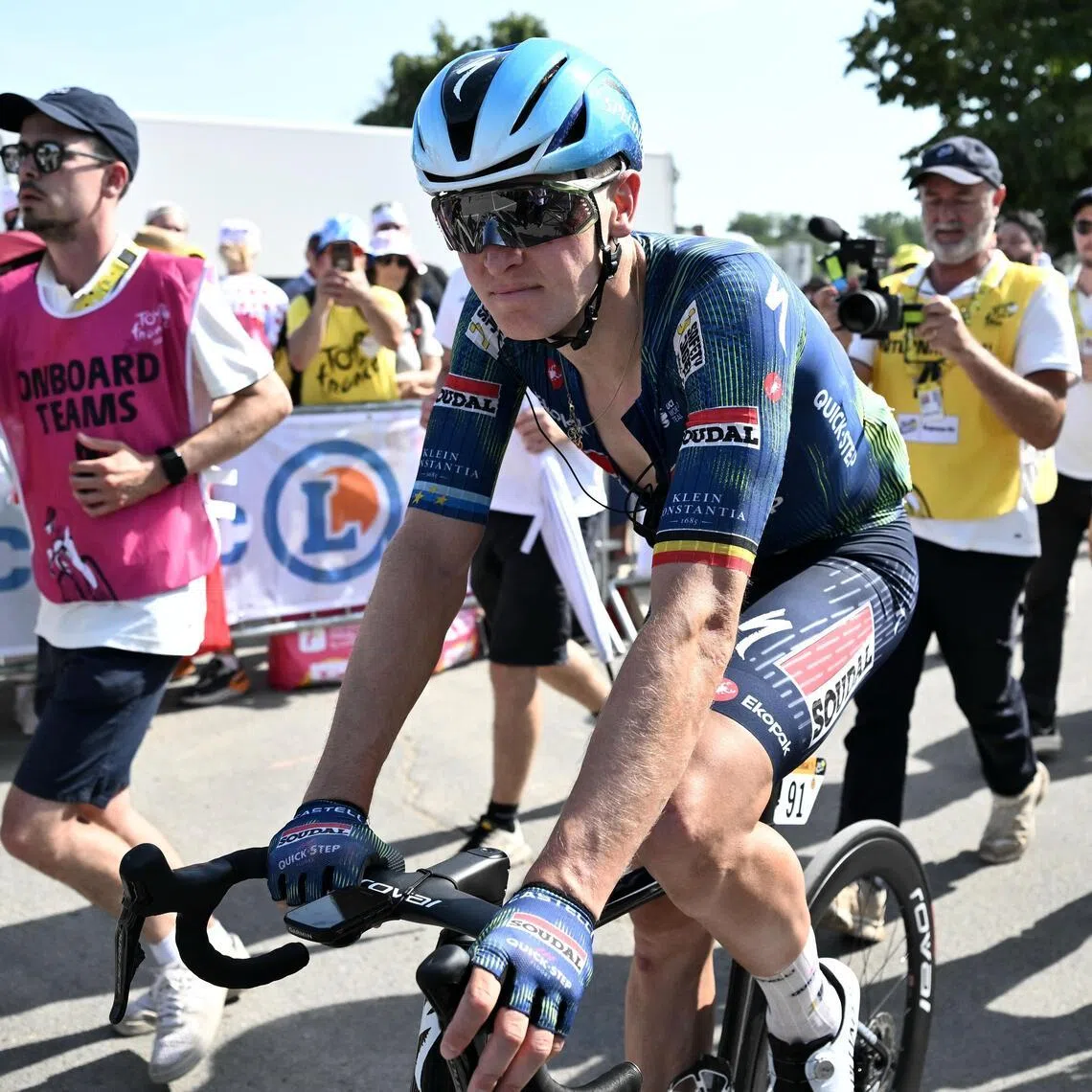 epa13104945 Belgian cyclist Tim Merlier of Soudal Quick-Step at the finish area after winning Stage 8 of the Tour de France, a 180.4 km route from Perigueux to Bergerac, France, 11 July 2026.  EPA/JEFF PACHOUD / POOL