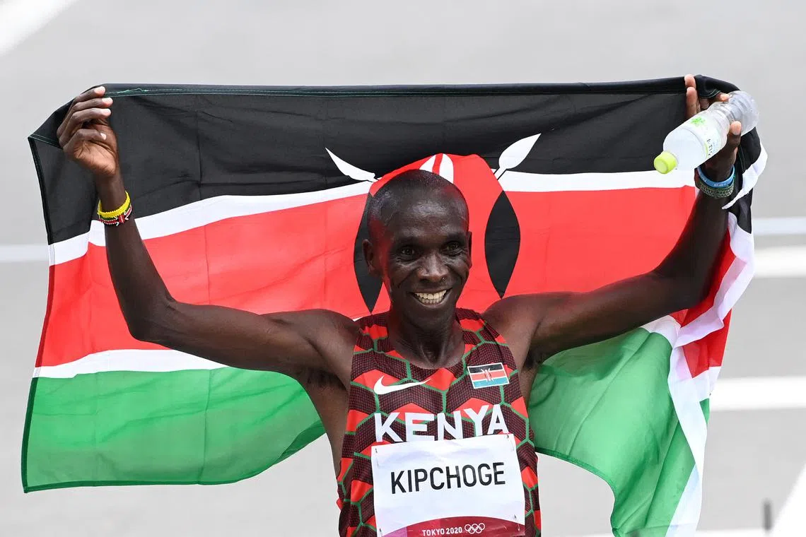 Eliud Kipchoge has a record of 16 wins in 21 officially ratified marathons, including 10 consecutive victories from 2014-19.