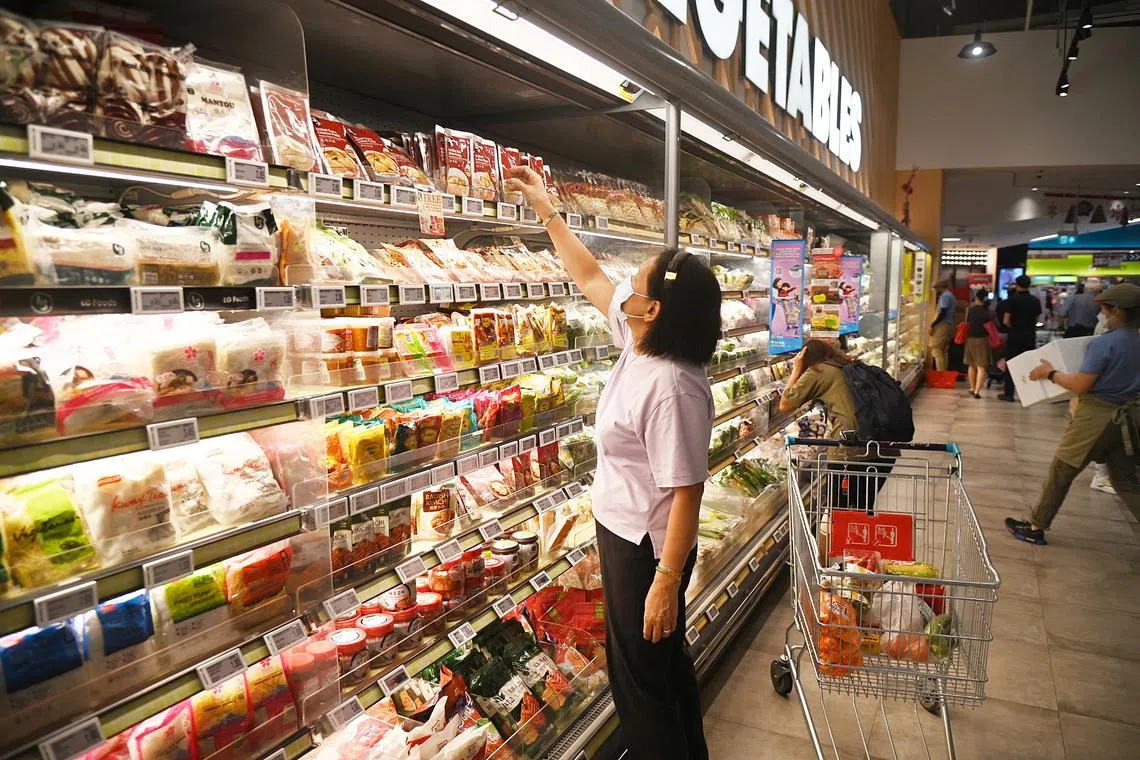 The discounted items will include housebrand and non-housebrand products.