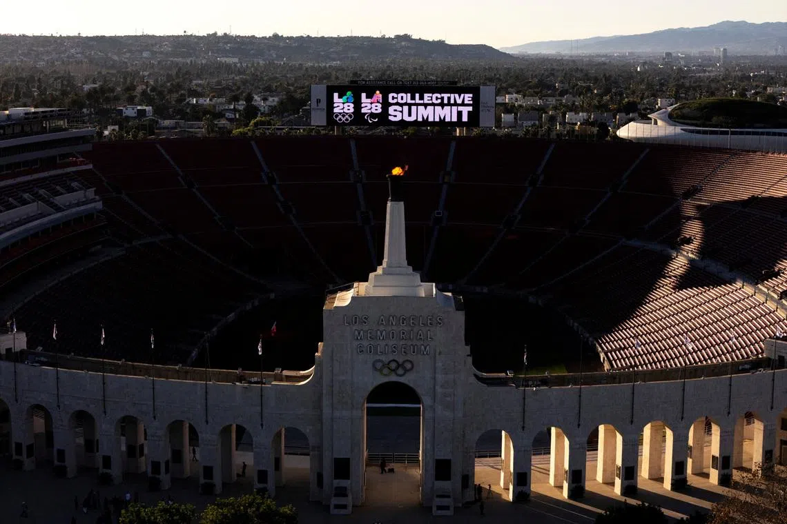 FILE PHOTO: Olympics - LA28 - Ceremonial lighting of the cauldron - LA Memorial Coliseum, Los Angeles, California, U.S. - January 13, 2026. Ceremonial lighting of the cauldron ahead of ticket registration launch. REUTERS/Daniel Cole/File Photo