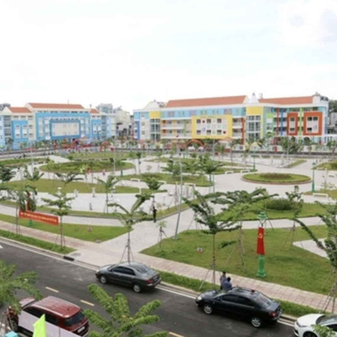 The initiative is expected to serve as a foundation for improving Vietnamese students' language proficiency and international integration.