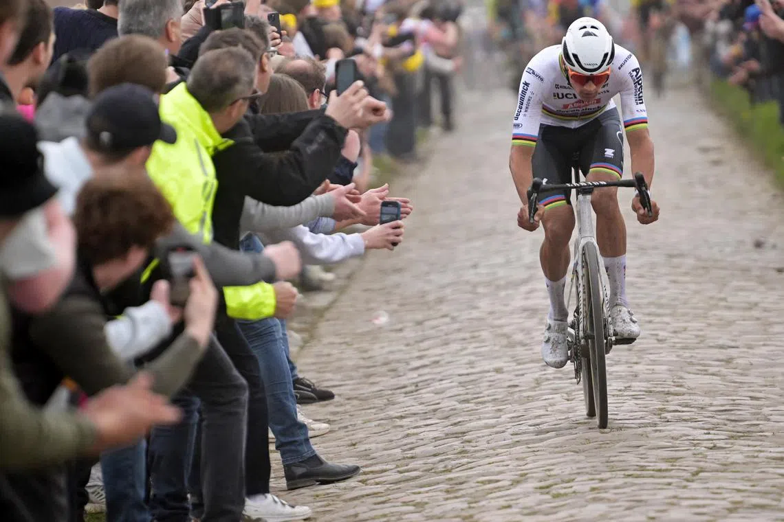 Cycling - Paris-Roubaix - Roubaix, France - April 7, 2024  Alpecin–Deceuninck's Mathieu van der Poel in action during the race Pool via REUTERS/Papon Bernard/ File Photo