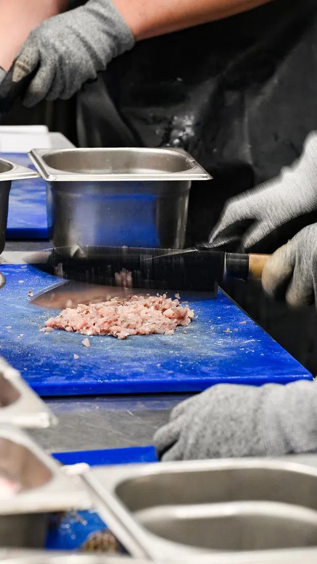 ST20260526-202651800543-Lim Yaohui-Ang Qing-aqocean/

Food preparation at kitchen of Singapore Oceanarium on May 26, 2026. 

Behind the scenes of Singapore Oceanarium’s Animal Care Centres and explore how one of Asia’s leading aquarium-based conservation institution is combining science, conservation, and community engagement, setting new global standards for how aquariums can breed and care for animals and protect our oceans.

(ST PHOTO: LIM YAOHUI)