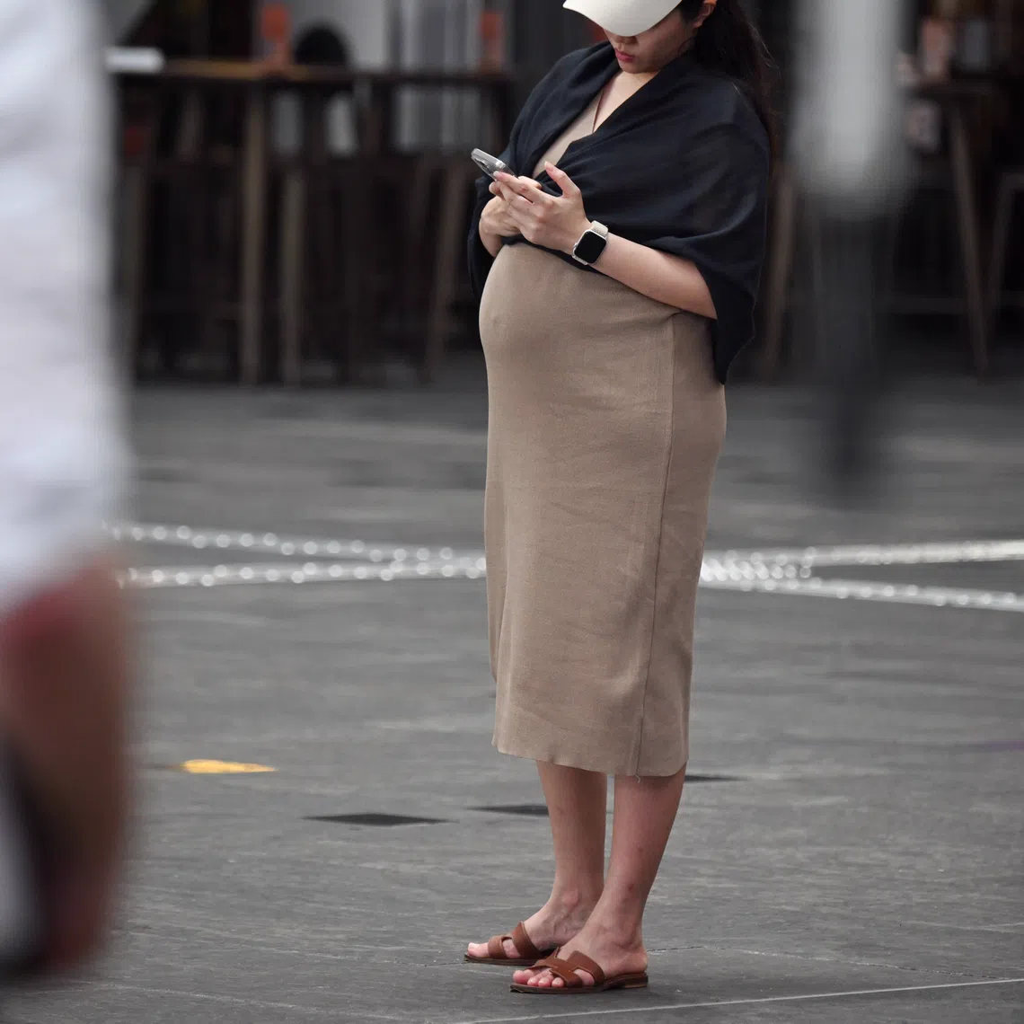 “Momnesia” becomes most evident in late pregnancy and may continue into the postpartum period but usually dissipates after childbirth.