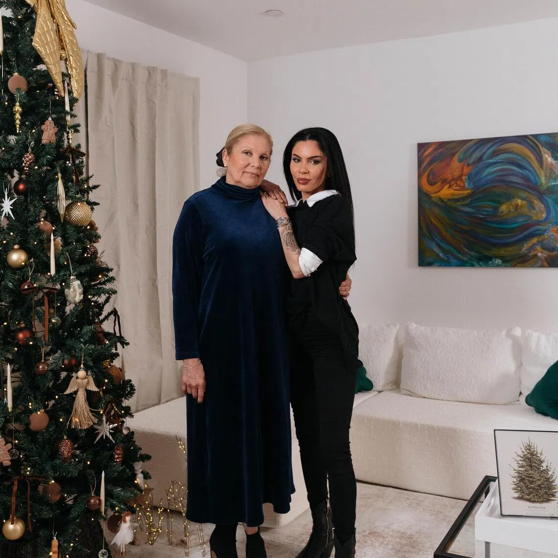 Camila Lincowski, right, with her mother, Oniria Correa, at the home Lincowski bought for her in Henderson, Nev., Nov. 12, 2025. While growing up, Lincowski promised her mother sheÕd buy her a house. (Mikayla Whitmore/The New York Times)