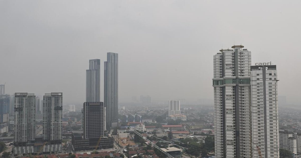 Johor Bahru schools to close until Oct 16 as haze worsens