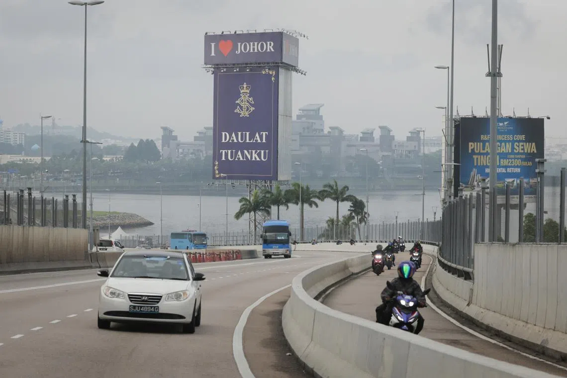 They believe that standardising the weekend will enable better family plans, while businesses anticipate improved cooperation and coordination between the state government and federal agencies operating outside the southern state.