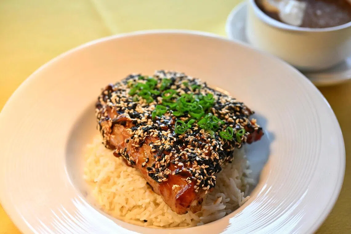 Shashlik now serves pork rib with chicken rice for lunch.