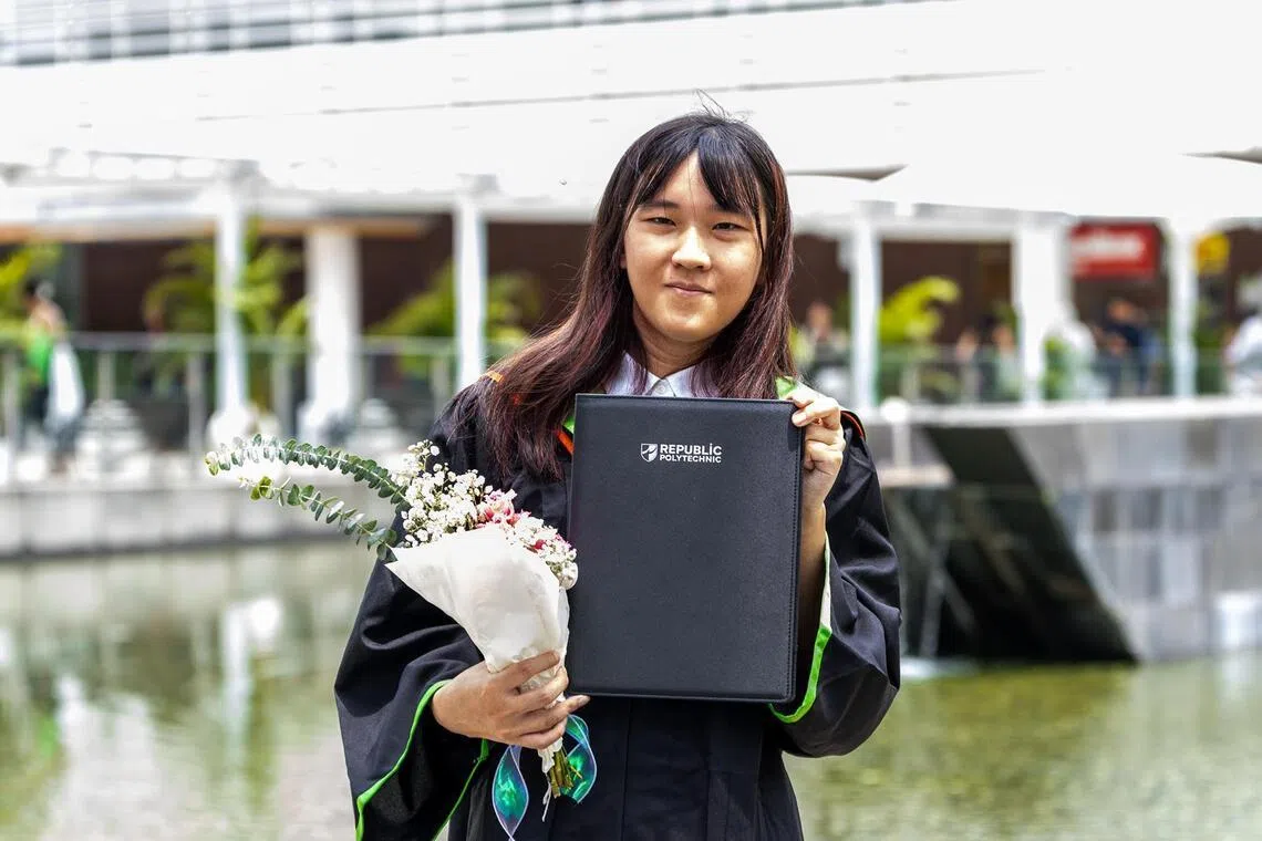 dlsheila - 31-year-old Sheila Khoo Xue Le graduates this May as the valedictorian of RP's School of Infocomm.
Credited : Republic Polytechnic