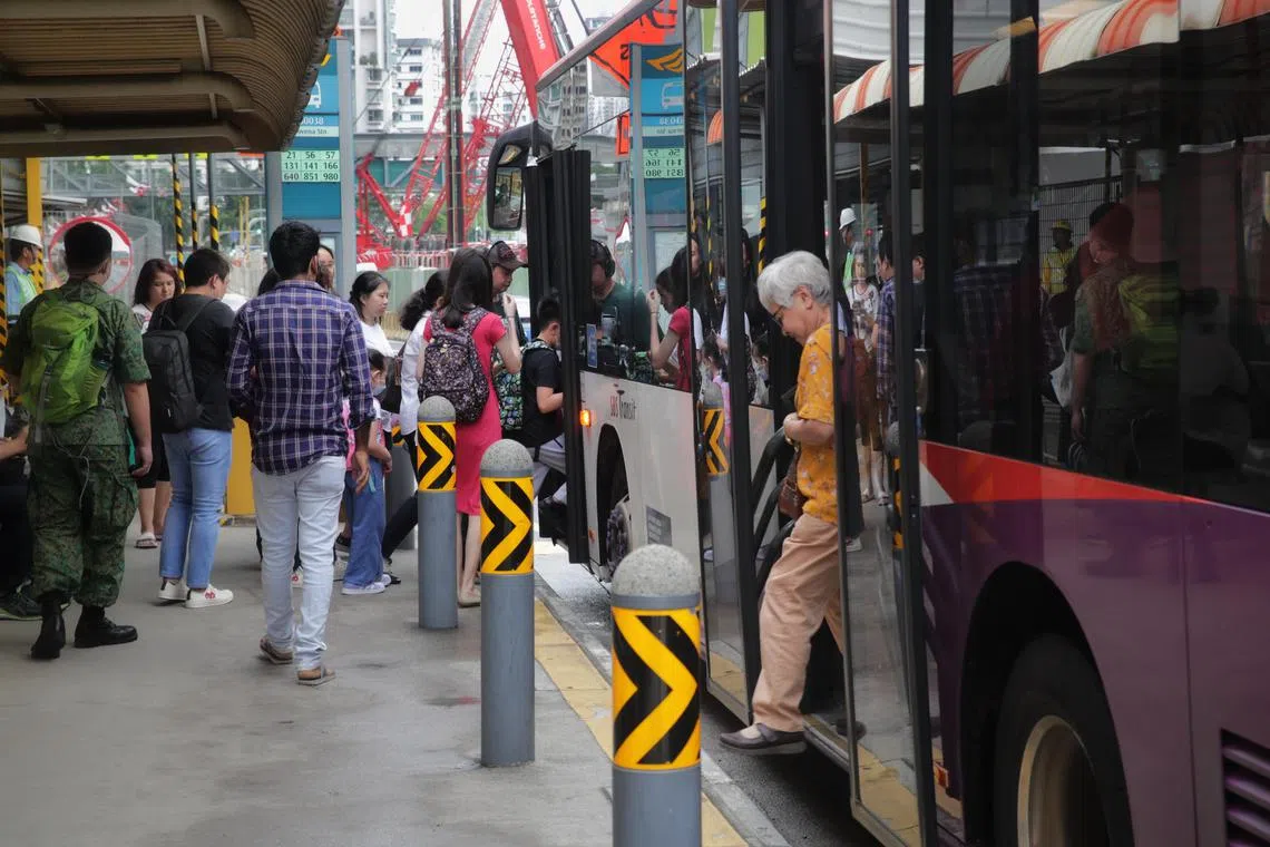The top reason given by respondents in a survey who do not aspire to own a car was the ready accessibility to public transport in Singapore. ST FILE PHOTO