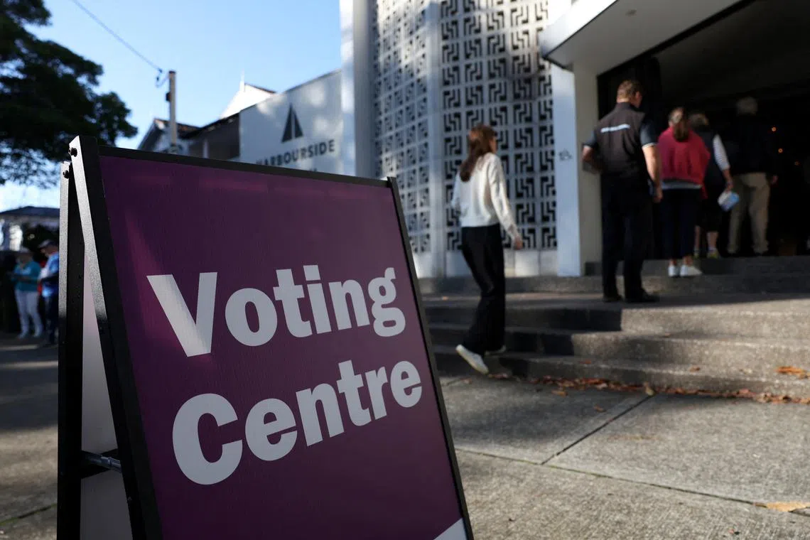 The trend of the two major parties in Australia losing support among young voters has accelerated in recent years.