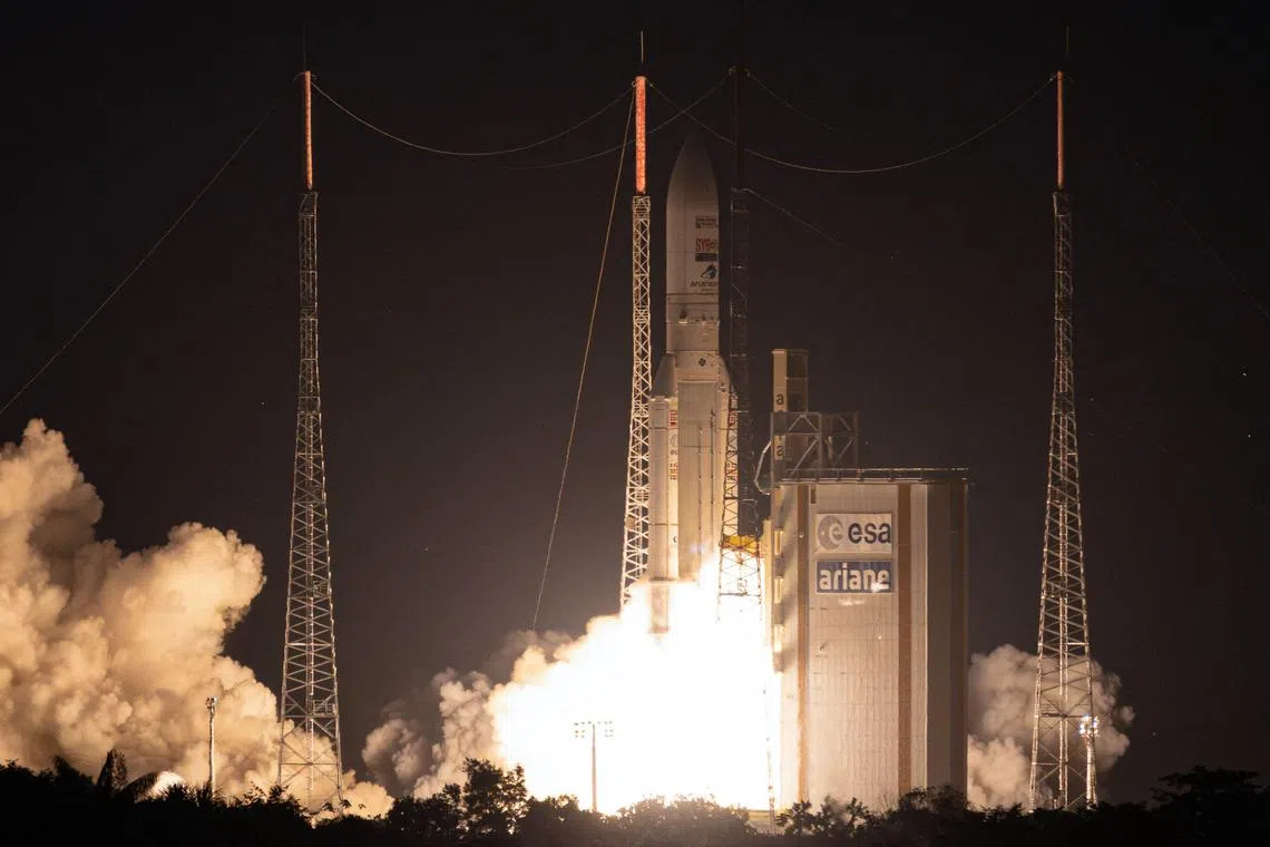 The final payload on Ariane 5 is a French military communications satellite and a German communications satellite. 