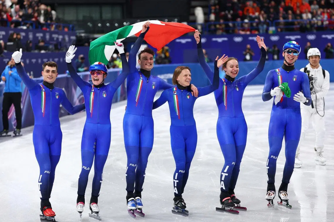 Short track-Italy clinches second gold as Fontana leads mixed relay victory