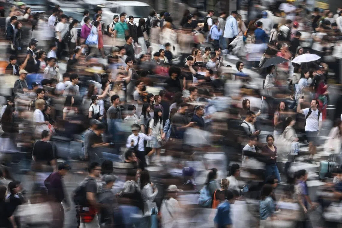 Japan population sees record five-year drop: Census